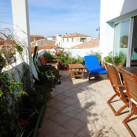 White - San Pantaleo Apartment Bagian luar foto