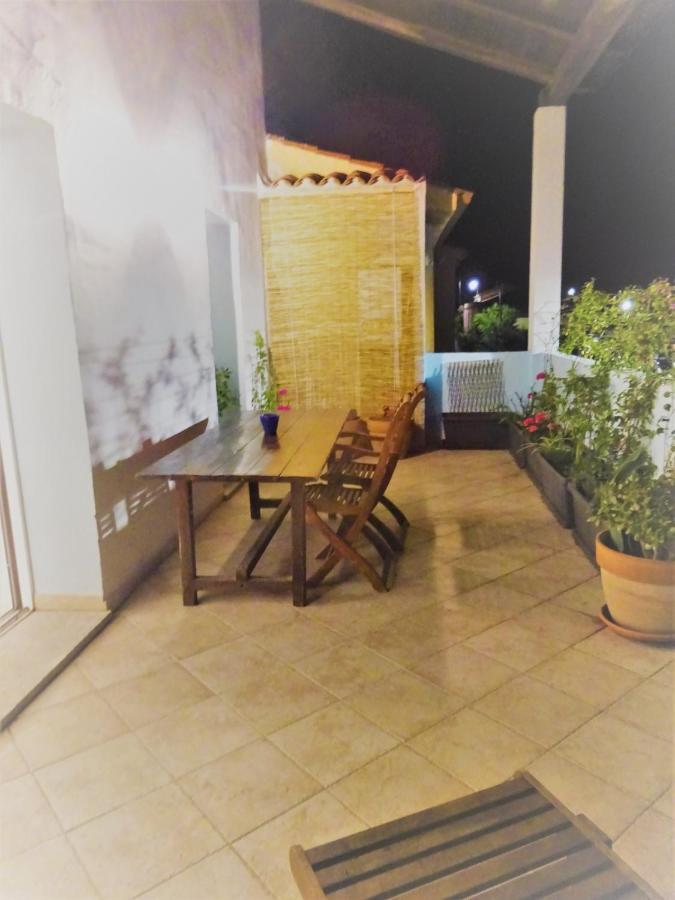 White - San Pantaleo Apartment Bagian luar foto