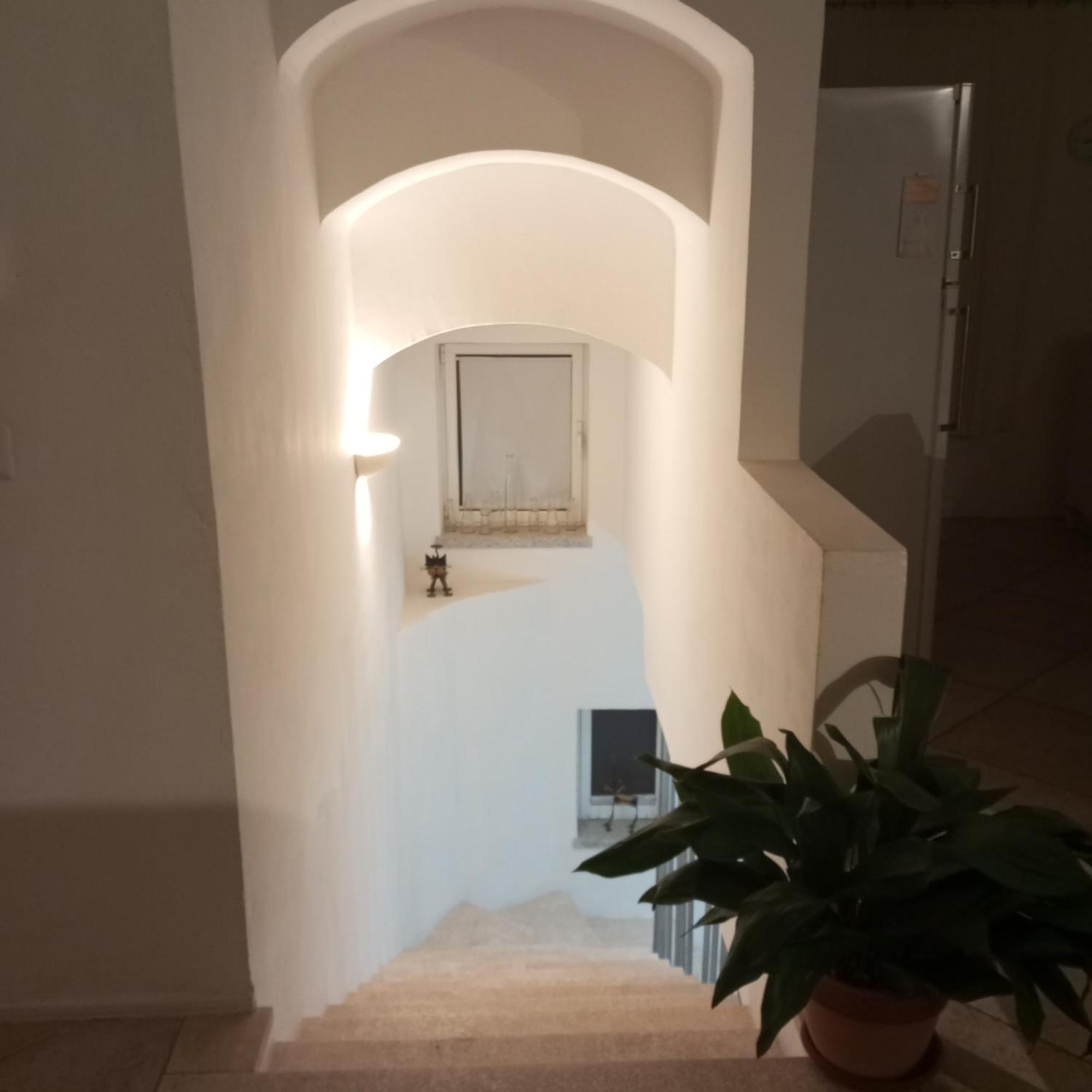 White - San Pantaleo Apartment Bagian luar foto